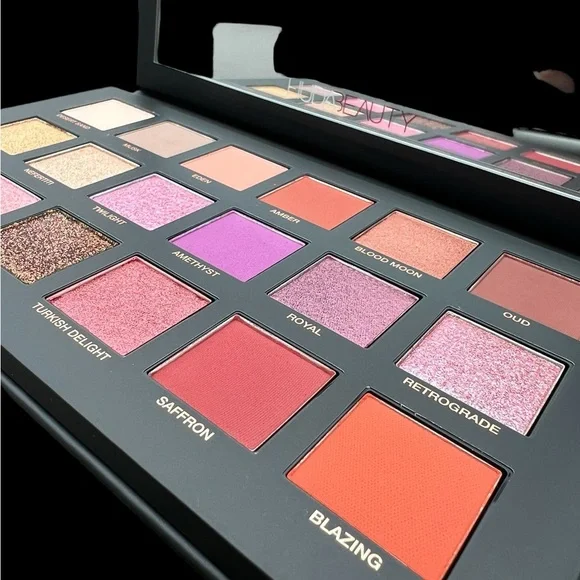 HUDA Desert Dusk Palette - Picture 9 of 16